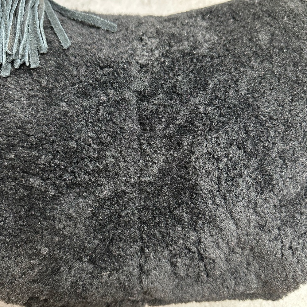 Vintage Margot Shearling Bag with Leather Straps - Picture 2 of 6
